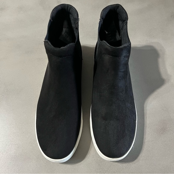 H&M NWOT Chelsea Platform Sneaker - Picture 2 of 8